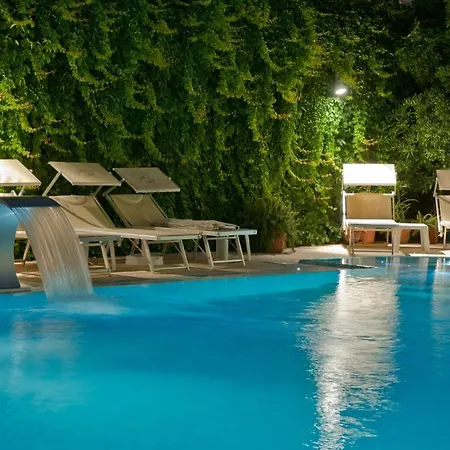Derby Exclusive 4* Milano Marittima